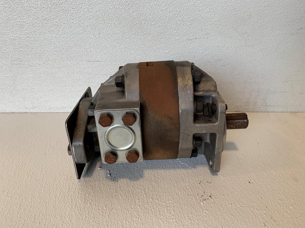 SAUER DANFOSS HYDRAULIC GEAR PUMP 41097